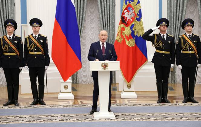 Russia Putin Federal Customs Service 9270494 22.10.2026 Russian President Vladimir Putin delivers a speech at a ceremony to present a banner to the Federal Customs Service at the Kremlin in Moscow, Russia. Gavriil Grigorov Sputnik Moscow Russia  Copyright: xGavriilxGrigorovx