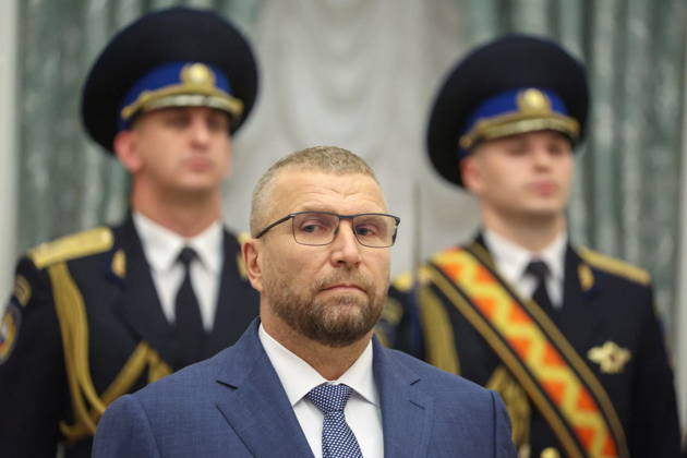 RUSSIA, MOSCOW - OCTOBER 22, 2026: The head of the Federal Customs Service of Russia, Valery Pikalev, is seen during a ceremony in Kremlin in which he was presented the agency s banner by Russia s President Putin (not pictured). Approved by a presidential decree in 2019, the banner has not yet been presented to the agency s top official Moscow Russia  - ZUMAt113 20261022_zaa_t113_356 Copyright: xPelageyaxTikhonovax
