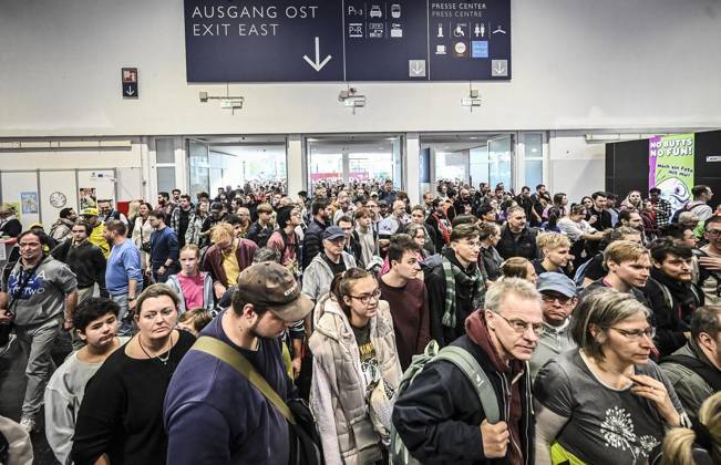 First Day of the Essen Game Fair SPIEL Essen will take place from October 22 to 25, 2026, at the Messe Essen exhibition grounds ** FOR EDITORIAL PURPOSES ONLY ** EDITORIAL USE ONLY ** p The first visitors flood into the fair on Thursday, October 10, 2026 First Day of the Essen Game Fair SPIEL Essen will take place Copyright: KerstinxKokoska doc8852wik0ftd11o0v1lhj ,EDITORIAL USE ONLY Copyright: KerstinxKokoska