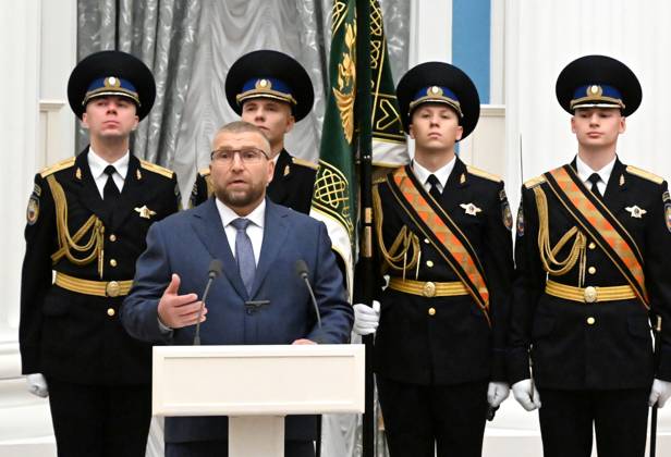 Russia Putin Federal Customs Service 9270526 22.10.2026 Federal Customs Service head Valery Pikalev speaks at the ceremony to present the agency with its banner at the Kremlin in Moscow, Russia. Pelagiya Tikhonova Sputnik Moscow Russia  Copyright: xPelagiyaxTikhonovax
