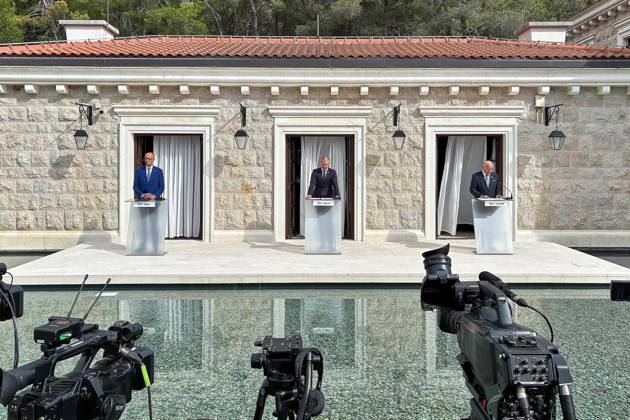 Sveti Stefan, Montenegro, October 22, 2026: The Chancellor’s trip abroad for the Berlin Process Summit; press conference with German Chancellor Friedrich Merz (CDU), Montenegrin Prime Minister Milojko Spajic, and Austrian Chancellor Christian Stocker Copyright: xdtsxNachrichtenagenturx dts_140223