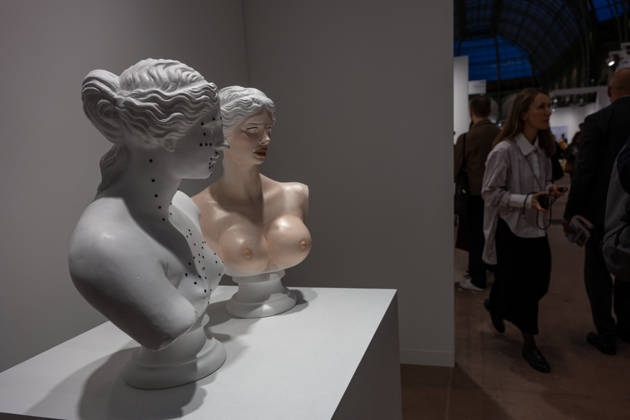 Art Basel Fair to Close Earlier than Scheduled - Paris Art Basel fair, held at Grand Palais, will close before scheduled time, because of demonstrations in Paris and after calls online to attack it and demonstrate inside, as seen in Paris, France on October 22, 2026. Photo by Ammar Abd Rabbo ABACAPRESS.COM Paris Ile-de-France France  Copyright: xAbdxRabboxAmmar ABACAx