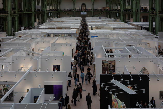 Art Basel Fair to Close Earlier than Scheduled - Paris Art Basel fair, held at Grand Palais, will close before scheduled time, because of demonstrations in Paris and after calls online to attack it and demonstrate inside, as seen in Paris, France on October 22, 2026. Photo by Ammar Abd Rabbo ABACAPRESS.COM Paris Ile-de-France France  Copyright: xAbdxRabboxAmmar ABACAx