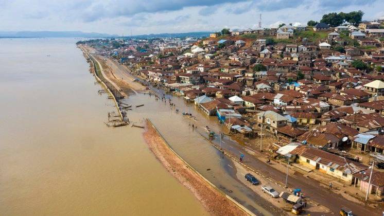 RECORD DATE NOT STATED How mental health care is helping Africa’s flood survivors feel safe again Aerial view of flooding in Kabawa, Lakoja Kogi State, Nigeria. Photo : bird story agency Copyright: xx