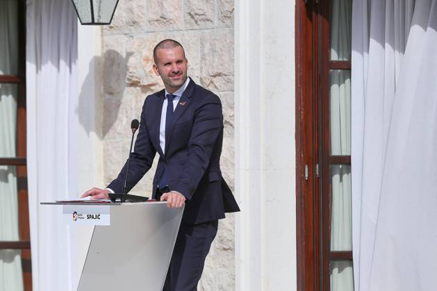 Sveti Stefan, Montenegro, October 22, 2026: The Chancellor s trip abroad for the Berlin Process Summit; press conference with Milojko, the Prime Minister of Montenegro Copyright: xdtsxNachrichtenagenturx dts_140297