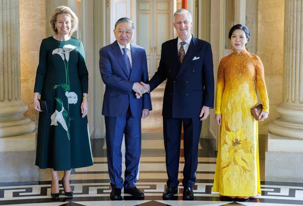 Queen Mathilde of Belgium, Vietnam President To Lam, King Philippe - Filip of Belgium and Ngo Phuong Ly pose at a royal audience at the Castle of Laeken, on Friday 23 October 2026. The President of Vietnam and his wife visit Belgium from 21 to 24 October.  BENOITxDOPPAGNE 190733088