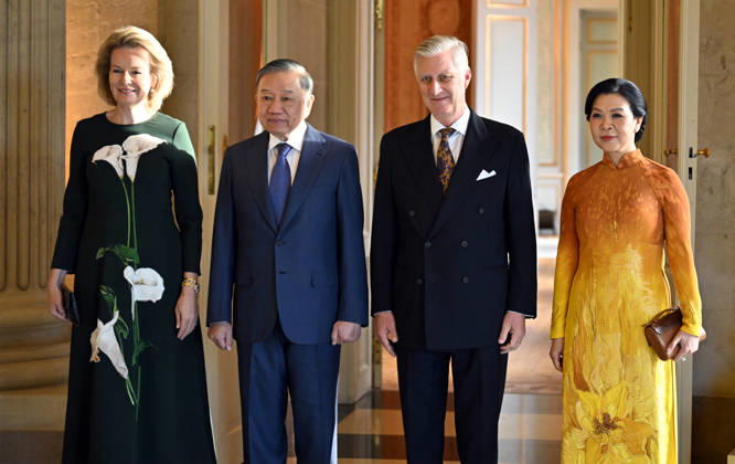 King Philippe of Belgium meets with Vietnamese President To Lam in Belgium BRUSELLS, BELGIUM - OCTOBER 23: King Philippe of Belgium (2nd R) and Queen Mathilde (L) host Vietnamese President To Lam (2nd L) and his wife, Ngo Phuong Ly (R), at the Royal Palace of Laeken in Belgium, Brussels on October 23, 2026. Dursun Aydemir Anadolu Brussels Belgium. Editorial use only. Please get in touch for any other usage.  Copyright: x2026xAnadoluxDursunxAydemirx