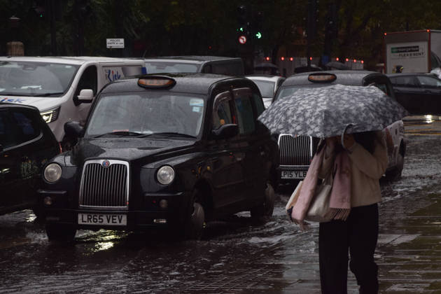October 23, 2026, London, England, United Kingdom: Taxis and cars pass through a waterlogged Euston Road as Storm Austen brings rain to the capital. London United Kingdom - ZUMAv130 20261023_zip_v130_001 Copyright: xVukxValcicx