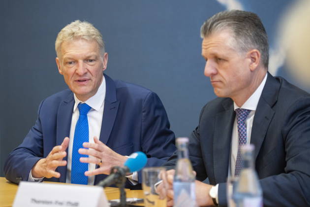 On Friday, October 23, 2026, Stephan Toscani, the CDU’s state chairman in Saarland, will welcome the CDU’s parliamentary group leader in the German Bundestag, Thorsten Frei, at the Saarland State Parliament. Together, they will hold a press conference. Pictured, from left: Stephan Toscani, Member of the State Parliament (CDU), and Thorsten Frei, Member of the Bundestag (CDU). bub