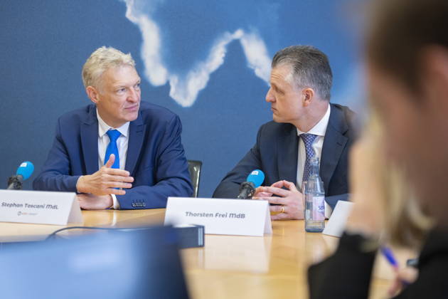 On Friday, October 23, 2026, Stephan Toscani, the CDU’s state chairman in Saarland, will welcome the CDU’s parliamentary group leader in the German Bundestag, Thorsten Frei, at the Saarland State Parliament. Together, they will hold a press conference. Pictured, from left: Stephan Toscani, Member of the State Parliament (CDU), and Thorsten Frei, Member of the Bundestag (CDU). bub
