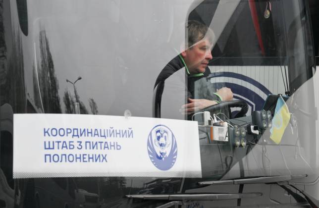 Belarus Russia Ukraine Military Operation POWs Exchange 9271131 23.10.2026 A driver sits in a bus during a prisoner-of-war exchange between Russia and Ukraine at the Novaya Guta checkpoint in Gomel Region, Belarus. Russia and Ukraine on October 23 complete a swap of 270 prisoners of war each. A humanitarian action to reunite Russian and Ukrainian families also takes place, a total of seven people return to Russia, including a married couple, and six families travel to Ukraine. Yuri Kochetkov Sputnik Gomel region Belarus  Copyright: xYurixKochetkovx