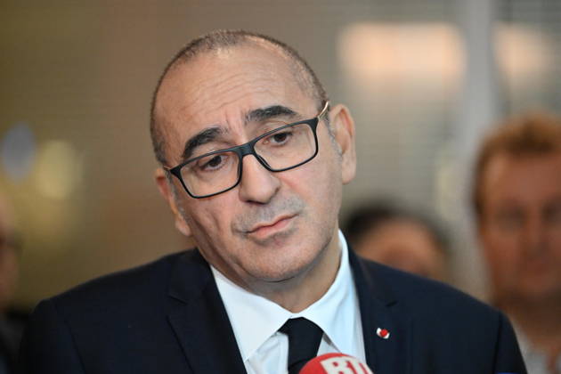 Deadly drive-by shooting attack in Paris suburb of Trappes TRAPPES, FRANCE - OCTOBER 23: France s Interior Minister Laurent Nunez speaks to the press members following a shooting killing at least one person and injuring four others according to police sources, in Trappes, Paris suburb, France on October 23, 2026. Mustafa Yalcin Anadolu Trappes France. Editorial use only. Please get in touch for any other usage.  Copyright: x2026xAnadoluxMustafaxYalcinx