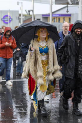 October 23, 2026, London, London, UK: London, UK. Visitors dressed as characters arrive at the London MCM Comic Con held at the Excel venue. The event is the UK s largest pop culture fan convention, celebrating comic books, movies, TV shows, anime, manga, video games, sci-fi, and fantasy. London UK  - ZUMAl94_ 20261023_zaf_l94_084 Copyright: xRayxTangx