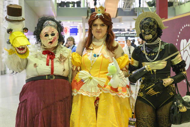 October 23, 2026, London, London, UK: London, UK. Visitors dressed as characters arrive at the London MCM Comic Con held at the Excel venue. The event is the UK s largest pop culture fan convention, celebrating comic books, movies, TV shows, anime, manga, video games, sci-fi, and fantasy. London UK  - ZUMAl94_ 20261023_zaf_l94_099 Copyright: xRayxTangx
