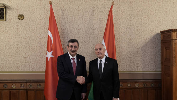 Turkish Vice President Yilmaz received by Hungarian President Baka BUDAPEST, HUNGARY - OCTOBER 23: Turkish Vice President Cevdet Yilmaz (L) is received by Hungarian President Andras (R) Baka in Budapest, Hungary, on October 23, 2026. Yasin Baturhan Ergin Anadolu Budapest Hungary. Editorial use only. Please get in touch for any other usage.  Copyright: x2026xAnadoluxYasinxBaturhanxErginx