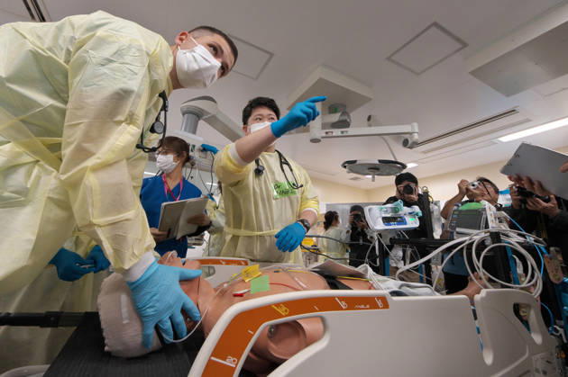 Members of Japan Self-Defense Forces and German Military take part in the joint medical training during the Japan and U.S. military exercise Keen Sword 27 at Iruma Air Base in Saitama-Prefecture, Japan on Friday, October 23, 2026. Japan Self-Defense Forces, U.S. Military, and partner forces will hold the exercise Keen Sword 27 from October 19th to 29th in Japan. Approximately JSDF(Japan Self-Defense Forces) 45,000 personnel, U.S. troops 11,000, and forces from Australia, Canada, France, Germany, the Netherlands, New Zealand, and the Philippines participating with observers from the Republic of Korea and the United Kingdom. TKP2026102330 KEIZOxMORI