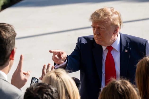 October 23, 2026, Washington, District Of Columbia, United States: President DONALD TRUMP speaks to members of the press before departing the White House for a political rally in Fort Myers, Florida. Washington United States - ZUMAk206 20261023_znp_k206_021 Copyright: xMattxKaminskyx