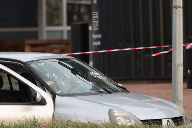 TRAPPES SHOOTER PHOTO PQR LE PARISIEN Le Parisien Arnaud Journois Coignières October 23, 2026 Coignières, Yvelines, October 23, 2026 Trappes Shooting The suspect’s car in Coignières Photo: Le Parisien Arnaud Journois Coignières, France, October 23, 2026 The car belonging to the suspect arrested following a shooting in Trappes, in the Yvelines region. The incident left one person dead and four others injured. An investigation is underway. Coignières, 78, France  Copyright: xPHOTOPQR LExPARISIEN MAXPPPxLexParisienx xArnaudxJournoisx 20261023LPA4779 20261023LPA4779