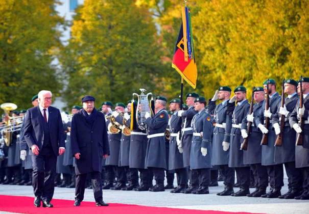 RECORD DATE NOT STATED President of Pakistan, Asif Ali Zardari inspects the Guard of Honour along with German President, Frank-Walter Steinmeier during the welcome ceremony held in Berlin on Friday, October 23, 2026. (PPI Images). EDITORIAL USE ONLY Copyright: xx SA-ZM-231026x ppiphotos490630