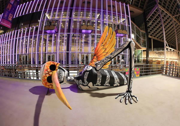 October 23, 2026, Denver, Colorado, USA: Halloween sculptures are present all over the Denver Performing Arts Complex during the 49th. Denver Film Festival Red Carpet event at the Ellie Caulkins Opera House Thursday night. Credit Image: ZUMA Press Wire) Denver USA - ZUMAav4_ 20261023_zaf_av4_026 Copyright: xHectorxAcevedox