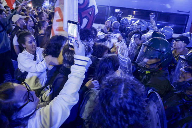 Protesters Clash with Police in Naples Students, trade union members and activists from Potere al Popolo take part in a demonstration against the rising cost of living in Piazza Municipio. Clashes between demonstrators and police break out during the protest. ABP18593 Copyright: xAntonioxBalascox
