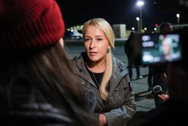 RUSSIA, MOSCOW REGION - OCTOBER 23, 2026: Russia s Human Rights Commissioner Yana Lantratova during the arrival of Russian servicemen released from Ukrainian captivity. Georgy Chernyshov TASS  99832698
