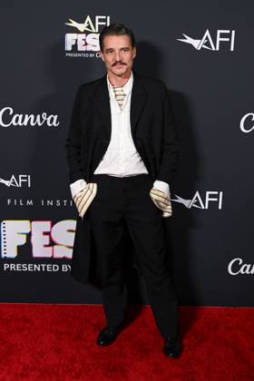 Pedro Pascal at arrivals for BEHEMOTH! Premiere at AFI FEST presented by Canva, TCL Chinese Theatre, Hollywood, CA, October 23, 2026. Photo By: Michael Mattes Everett Collection BEHEMOTH! Premiere at AFI FEST presented by Canva PUBLICATIONXNOTxINxCANxCHNxFRAxITAxJPNxNORxPOLxRUSxESPxUKxUSA