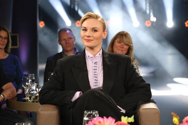 Rosalie Thomass, actress, guest on the NDR Talk Show; photo op on October 23, 2026, at the Hamburg Lokstedt television studio prior to the broadcast on NDR Television s Channel 3