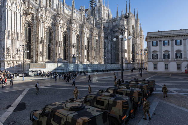 500 Italian soldiers deployed in Milan ahead of protest MILAN, ITALY – OCTOBER 24: 500 soldiers from the Folgore Parachute Brigade, one of the Italian Army’s elite units, have been deployed to patrol the city on the day an unauthorized demonstration against the high cost of living is set to take place in Milan, Italy, on October 23, 2026. This measure follows the destruction and looting that occurred in Milan the previous weekend during similar protests against the rising cost of living. Andrea Carrubba Anadolu Milan Italy. Editorial use only. Please get in touch for any other usage.  Copyright: x2026xAnadoluxAndreaxCarrubbax