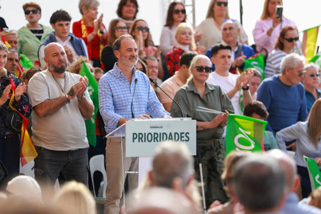 Abascal Holds a Public Event in Palma Gabriel Le Senne, president of Vox Baleares, during a public event as part of the pre-campaign for the general election on November 29, at La Seu de Mallorca, on October 24, 2026, in Palma de Mallorca, Mallorca, Balearic Islands, Spain. Abascal is the first leader of one of the major parties running in the general election to have announced public events in the Balearic Islands. OCTOBER 24, 2026. Tomàs Moyà. Palma de Mallorca, Mallorca, Isl. Palma de Mallorca, Mallorca, Spain  Copyright: xTomÃ sxMoyÃ x 7866261