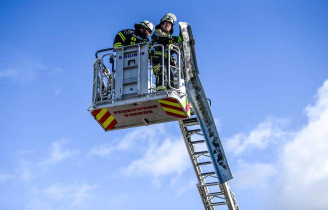 Storm Response by the Hünxe Volunteer Fire Department ** FOR EDITORIAL PURPOSES ONLY ** EDITORIAL USE ONLY ** p The Hünxe Volunteer Fire Department was called to Stende Copyright: MarkusxJoosten doc8862y1iwpzrll6n0p7z ,EDITORIAL USE ONLY Copyright: MarkusxJoosten