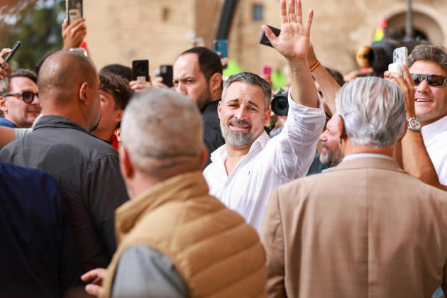 Abascal Holds a Public Rally in Palma Vox President Santiago Abascal during a Vox public rally as part of the pre-campaign for the general election on November 29, at La Seu de Mallorca, on October 24, 2026, in Palma de Mallorca, Mallorca, Balearic Islands, Spain. Abascal is the first leader of one of the major parties running in the general election to have announced public events in the Balearic Islands. OCTOBER 24, 2026. Tomàs Moyà. Palma de Mallorca, Mallorca, Isl. Palma de Mallorca, Mallorca, Spain  Copyright: xTomÃ sxMoyÃ x 7866492