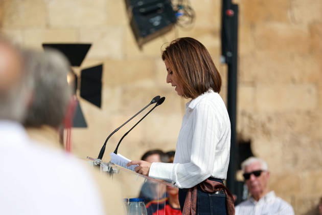 Abascal Holds a Public Rally in Palma Vox’s candidate for the Congress of Deputies representing the Balearic Islands, Maribel Cerezo, during a Vox public rally as part of the pre-campaign for the general election on November 29, at La Seu de Mallorca, on October 24, 2026, in Palma de Mallorca, Mallorca, Balearic Islands, Spain. Abascal is the first leader of one of the major parties running in the general election to have announced public events in the Balearic Islands. OCTOBER 24, 2026. Tomàs Moyà. Palma de Mallorca, Mallorca, Isl. Palma de Mallorca, Mallorca, Spain  Copyright: xTomÃ sxMoyÃ x 7866496