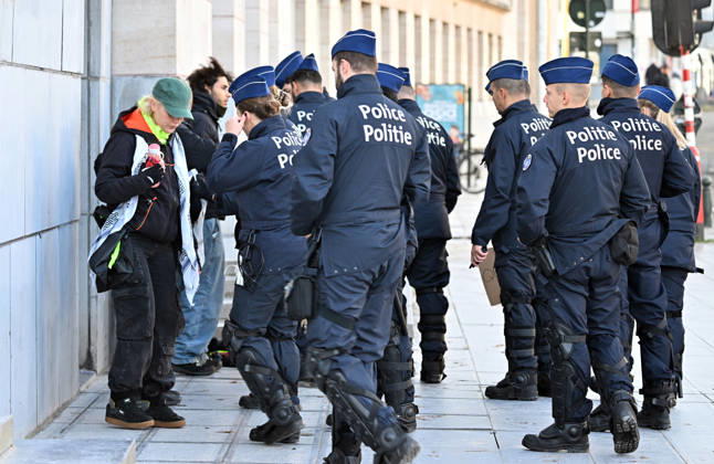 Protesters gather in Brussels to demonstrate against federal government policies BRUSSELS, BELGIUM - OCTOBER 24: Protesters gather at Albertine Square in Brussels, Belgium, on October 24, 2026, following calls from various civil society organizations, trade unions, and student groups to voice opposition to the federal government s economic policies, rising living costs, and proposed budget cuts to social welfare programs. The protest ended after police intervention. Dursun Aydemir Anadolu Brussels Belgium. Editorial use only. Please get in touch for any other usage.  Copyright: x2026xAnadoluxDursunxAydemirx
