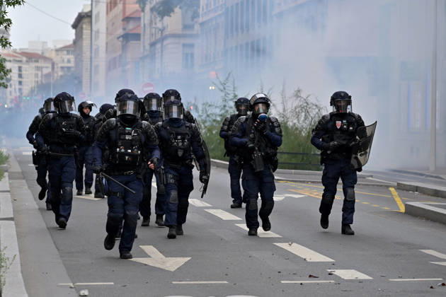 Clashes During The Yellow Vests Protest Act II - Lyon Clashes during the Yellow Vests Protest Act II In Lyon, France on 24 October 2026. Photo by ABACAPRESS.COM Lyon France  Copyright: xABACAx