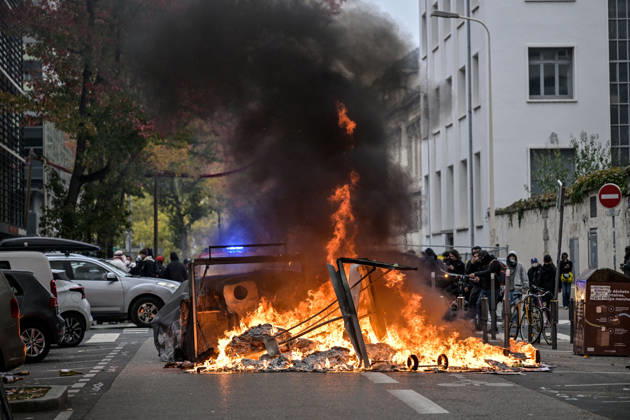Clashes During The Yellow Vests Protest Act II - Lyon Clashes during the Yellow Vests Protest Act II In Lyon, France on 24 October 2026. Photo by ABACAPRESS.COM Lyon France  Copyright: xABACAx