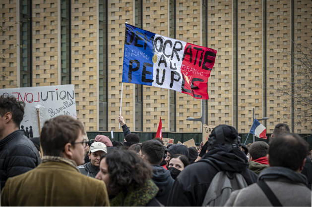 October 24, 2026, Lorraine, Metz: Once again, several hundred people are demonstrating in Metz, France, on Saturday—students, university students, labor unions, and Yellow Vests gathered at the Place de la République. From there, they marched through the city center to the Centre Pompidou Metz. Escorted by a heavy police presence, the demonstration proceeded peacefull Protest241026001.jpg