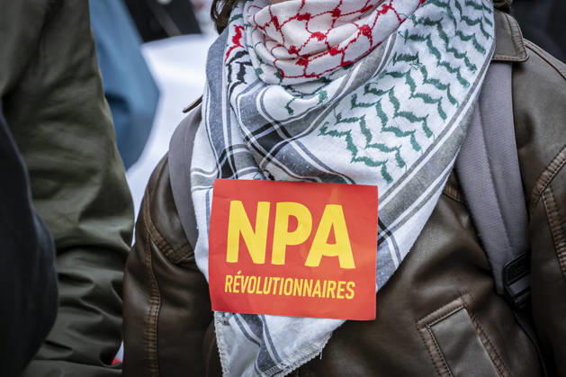 October 24, 2026, Lorraine, Metz: Once again, several hundred people are demonstrating in Metz, France, on Saturday—students, university students, labor unions, and Yellow Vests gathered at the Place de la République. From there, they marched through the city center to the Centre Pompidou Metz. Escorted by a heavy police presence, the demonstration proceeded peacefull Protest241026001.jpg