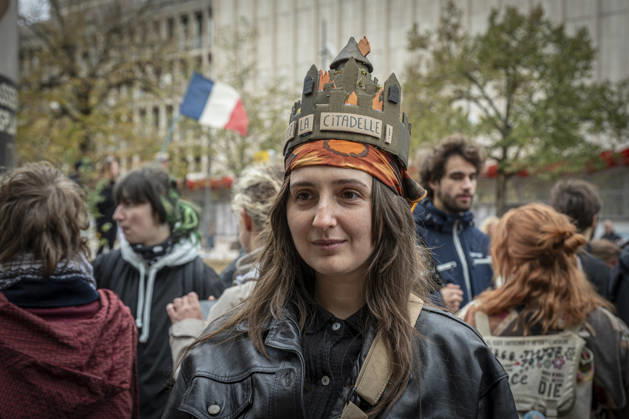 October 24, 2026, Lorraine, Metz: Once again, several hundred people are demonstrating in Metz, France, on Saturday—students, university students, labor unions, and Yellow Vests gathered at the Place de la République. From there, they marched through the city center to the Centre Pompidou Metz. Escorted by a heavy police presence, the demonstration proceeded peacefull Protest241026001.jpg
