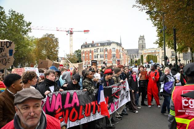 Anti-fascist demonstration in Orléans. Quentin Reix, PHOTOPQR, ECHO REPUBLICAIN, Oct. 24, 2026. Anti-fascist demonstration in Orléans. Orléans, Oct. 24, 2026. Photo by Quentin Reix. Orléans, France, Oct. 24, 2026 Protest against fascism and racism as a far-right party holds its convention in Orléans, France Copyright: xPHOTOPQR ECHOxREPUBLICAIN MAXPPPxQuentinxreixx 20261024ECH7763 20261024ECH7763