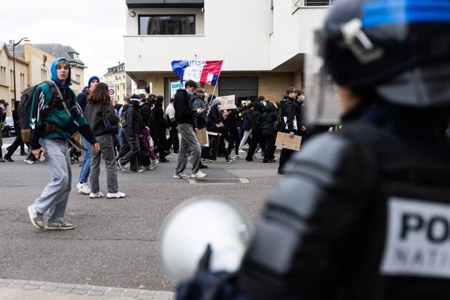 October 24 Protest: Demonstration Banned, in Metz PHOTOPQR LE REPUBLICAIN LORRAIN Hugo AZMANI Metz Oct. 24, 2026 October 24 Protest: Demonstration Banned, in Metz on Rue du XXe Corps Américain, France, Oct. 24, 2026 Another day of protests this Saturday, and amid fears of renewed violence and looting, restrictions on freedom of movement and assembly have multiplied, drawing sharp criticism from civil liberties groups Metz, Moselle, Lorraine, France  Copyright: xPHOTOPQR LExREPUBLICAINxLORRAIN xHugoxAZMANIx 20261024RBL7864 20261024RBL7864