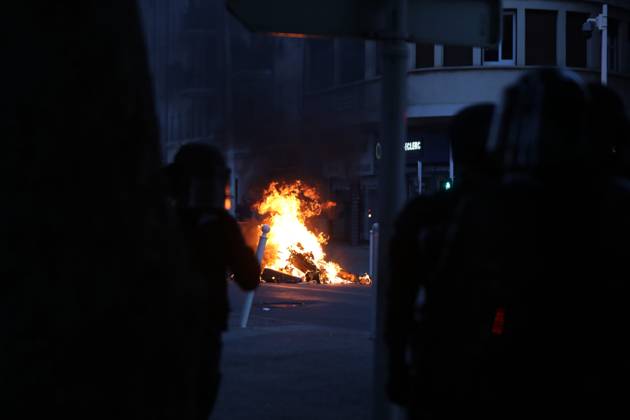 PROTESTS ON OCTOBER 24 PHOTOPQR NICE MATIN BOUTRIA LUC 10 24 2026 Photo by Boutria Luc, Nice Matin, Var Matin: PROTEST IN DOWNTOWN TOULON—TEAR GAS AND POLICE CHARGESVARD DE STRASBOURG, France, Oct. 24, 2026 Another day of protests this Saturday, and amid fears of renewed violence and looting, restrictions on freedom of movement and assembly have multiplied, drawing sharp criticism from civil liberties groups France  Copyright: xPHOTOPQR NICExMATIN MAXPPPxBOUTRIAxLUCx 20261024NIM8212 20261024NIM8212