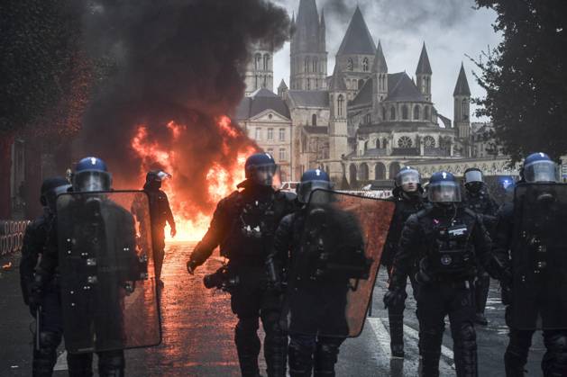 OCTOBER 24 PROTESTS PHOTOPQR OUEST FRANCE Charles BURY CAEN 10 24 2026 Act II of the protests against the high cost of living: Students, unions, and Yellow Vests, about 10,000 people in Caen, Calvados, Normandy. Photo by Charles Bury, Ouest France, France, Oct. 24, 2026. Another day of protests this Saturday, and amid fears of renewed violence and looting, restrictions on freedom of movement and assembly have multiplied, drawing sharp criticism from civil liberties groups. CAEN, France  Copyright: xPHOTOPQR OUESTxFRANCE MAXPPPxCharlesxBURYx 20261024OFR8062 20261024OFR8062