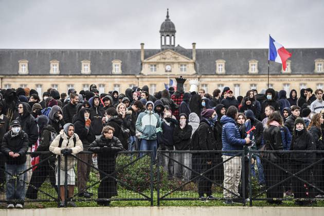OCTOBER 24 PROTESTS PHOTOPQR OUEST FRANCE Charles BURY CAEN 10 24 2026 Act II of the protests against the high cost of living: Students, unions, and Yellow Vests, about 10,000 people in Caen, Calvados, Normandy. Photo by Charles Bury, Ouest France, France, Oct. 24, 2026. Another day of protests this Saturday, and amid fears of renewed violence and looting, restrictions on freedom of movement and assembly have multiplied, drawing sharp criticism from civil liberties groups. CAEN, France  Copyright: xPHOTOPQR OUESTxFRANCE MAXPPPxCharlesxBURYx 20261024OFR8063 20261024OFR8063