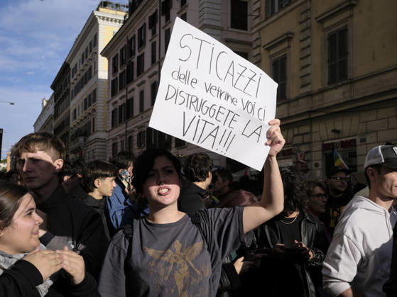Rome Anti-War Demonstration Rome, Italy, October 24, 2026. Demonstrators take part in an anti-war march, under the slogan Fuori l™Italia dalla guerra (Keep Italy Out of the War). Protesters, opposing Italy™s involvement in wars, military rearmament and the Italian government™s policies. Rome Italy Copyright: xWWW.ANDREACALANDRA.COMx