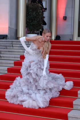 Leipzig Opera Ball 2026 Jenny Elvers Leipzig Opera Ball 2026, Leipzig Opera, Date: October 24, 2026 Copyright: xEventpress Kratschx