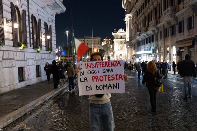 IPA90124692 - Protest Against Rising Living Costs: Rome, October 24, 2026 March Organized by the October 17 Movement  Copyright: xMatteoxNardonex xMatteoxNardonex IPA90124692