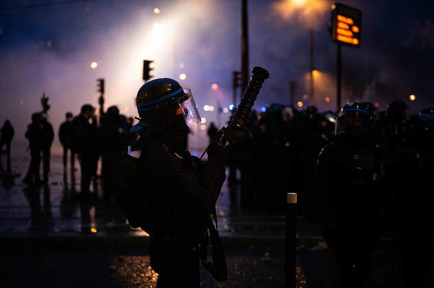 Demonstrators clash with police near Porte de Vincennes amid ongoing protests in Paris PARIS, FRANCE - OCTOBER 24: Demonstrators clash with police near Porte de vincennes during a demonstration amid ongoing social and political tensions in Paris, France, on October 24, 2026. Police use tear gas and high pressure water to disperse the crowd. Rachelle Papillon-Amblard Anadolu Paris France. Editorial use only. Please get in touch for any other usage.  Copyright: x2026xAnadoluxRachellexPapillon-Amblardx