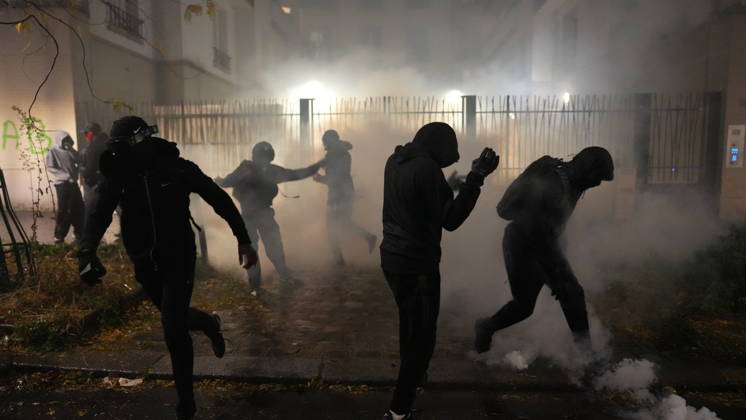 A demonstration against government policy wad held in Paris, France, on October 24, 2026. Protests follow last weekend s demonstrations, which were marked by violent clashes and widespread damage. (CTKxPhoto PavelxNemecek) CTKPhotoF202610240027901  CTKPhotoF202610240027901