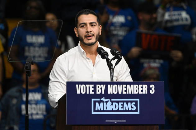 MI: Democrats Campaign in Detroit, Michigan Abdul El-Sayed, Democratic Nominee for United States Senate from Michigan, speaks at a Democratic candidates rally at Cass Technical High School in Detroit, Michigan, USA on Saturday, October 24, 2026. Winning US Senate and US House races in the swing state of Michigan is central to Democratic hopes to wrest power in both chambers of the US Congress from the Republicans. Photo by Kyle Mazza CNP ABACAPRESS.COM Detroit Michigan United States  Copyright: xCNP ABACAx